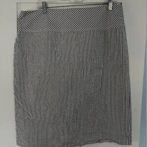 J.Crew Seeksucker Pencil Skirt Size 16